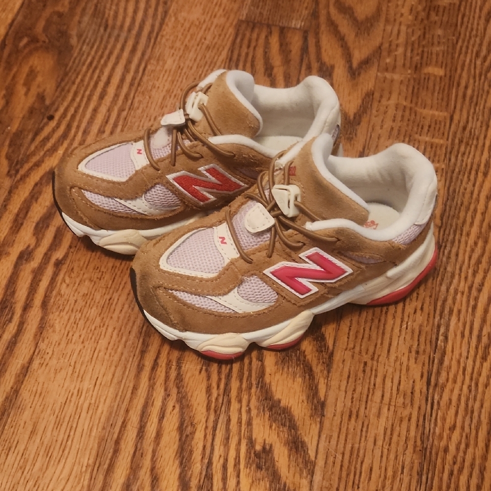 New Balance Kids Tan and Pink Sneakers with Red 'N' Logo